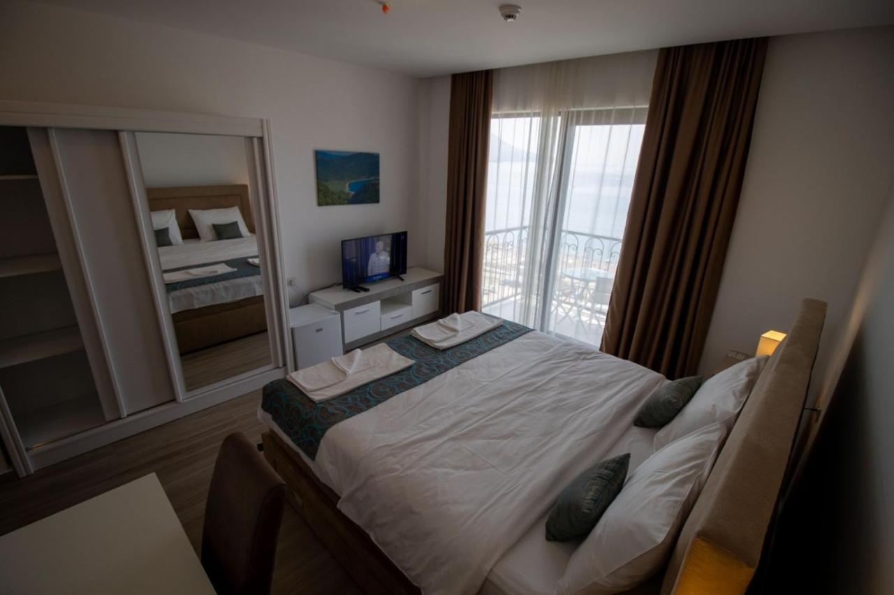 Hotel Svarog Bečići Esterno foto