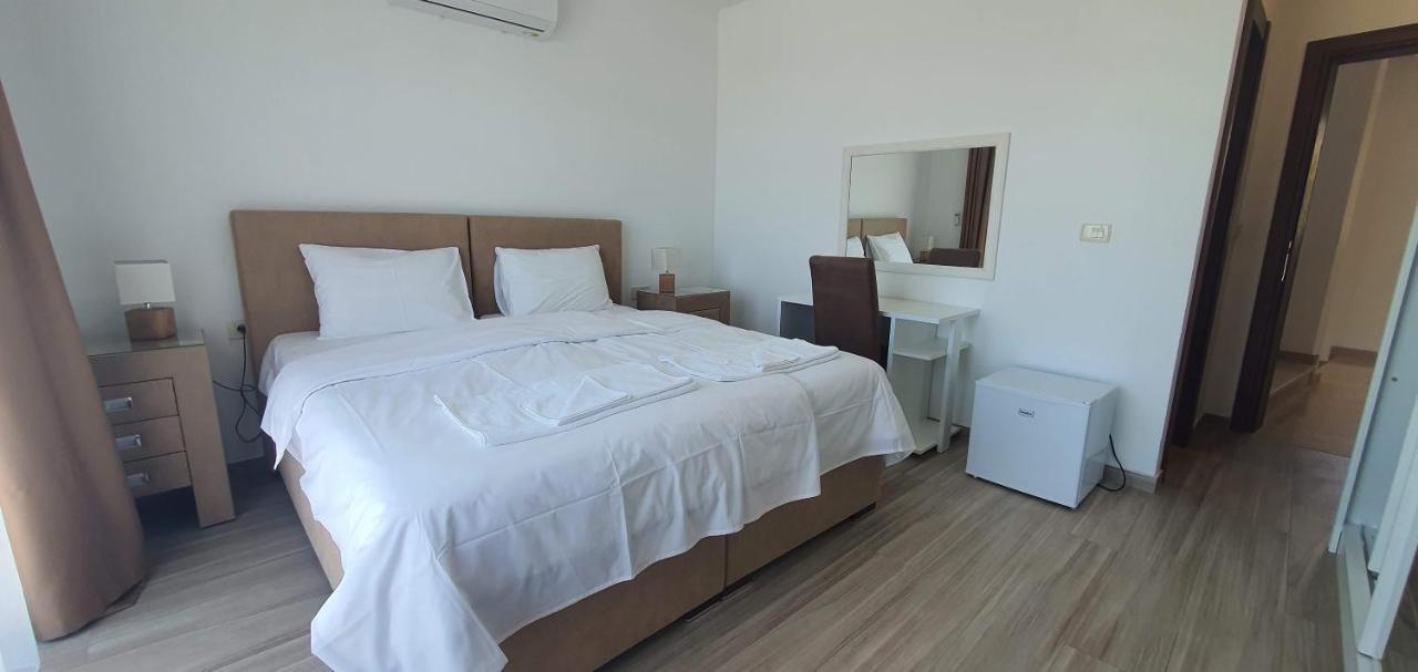 Hotel Svarog Bečići Esterno foto