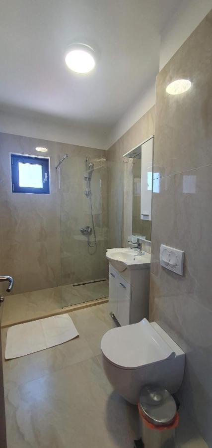 Hotel Svarog Bečići Esterno foto