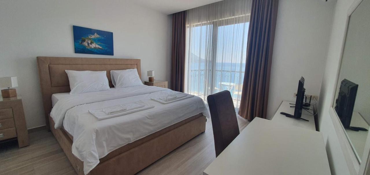 Hotel Svarog Bečići Esterno foto